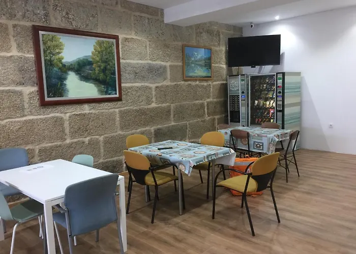 Habitacion H-2 2º Dcha Vistas 3*