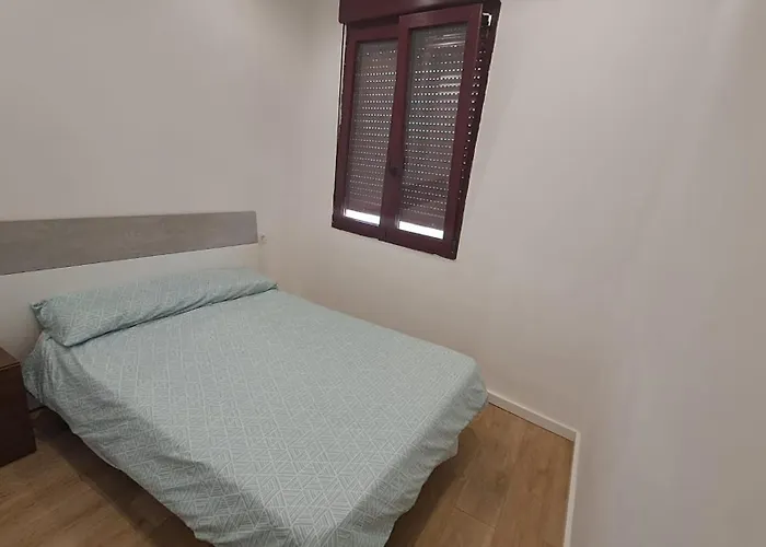 Πανσιόν Habitacion H-2 2º Dcha Vistas 3*