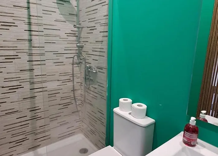 Πανσιόν Habitacion H-2 2º Dcha Vistas 3*